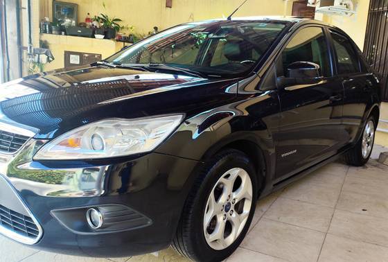 FORD FOCUS 2.0 TITANIUM SEDAN 16V FLEX 4P AUTOMÁTICO